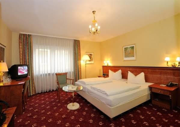 Rhein Neckar Hotel MHG Exteriör bild
