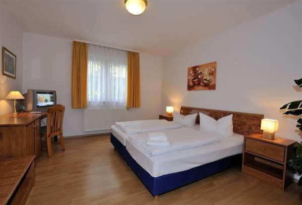 Rhein Neckar Hotel MHG Exteriör bild