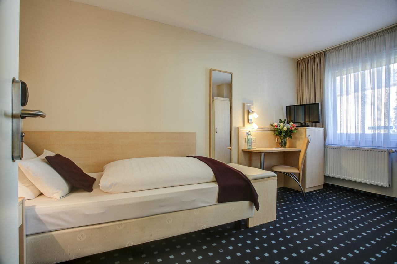 Rhein Neckar Hotel MHG Exteriör bild