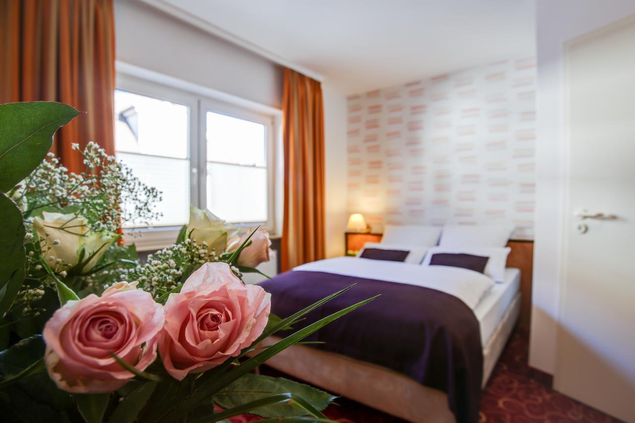 Rhein Neckar Hotel MHG Exteriör bild